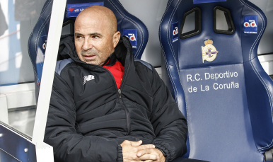 Sampaoli en el banquillo de Riazor