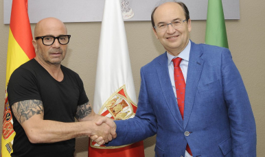 Saludo de presidente José Castro y Jorge Sampaoli