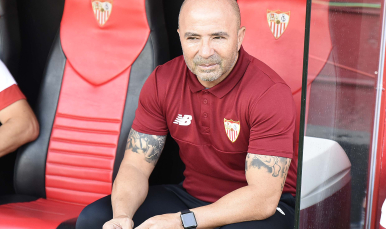 Jorge Sampaoli en el banquillo
