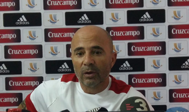 Jorge Sampaoli en sala de prensa