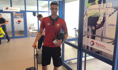 Sergio Rico en el aeropuerto de Frankfurt