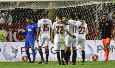 Victoria del Sevilla FC ante el Valencia