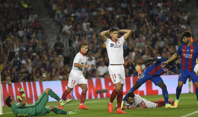 Correa en el FC Barcelona-Sevilla FC