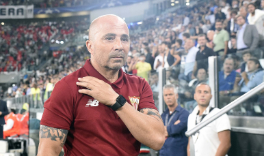 Sampaoli en el debut en Champions en Turín