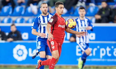 Ben Yedder del Sevilla FC ante el Alavés