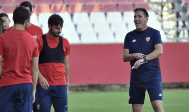 Berizzo durante un entrenamiento 
