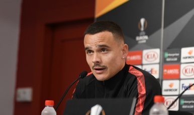 Roque Mesa en rueda de prensa previa a la Lazio