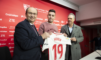 José Castro junto a Munir y Caparrós