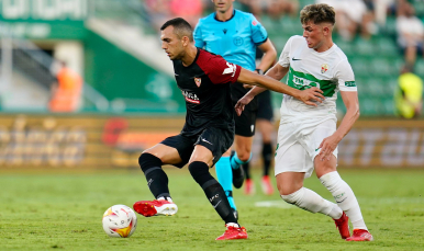 Imagen de Joan Jordán ante el Elche CF