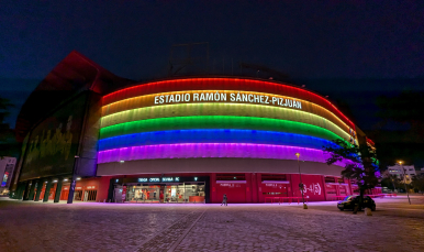 Imagen del Sánchez-Pizjuán el día del orgullo LGTBI.