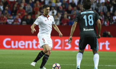 Lenglet en el Sevilla FC-Real Sociedad