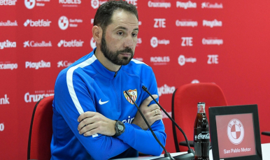 Machín en la rueda de prensa previa al partido ante el Espanyol