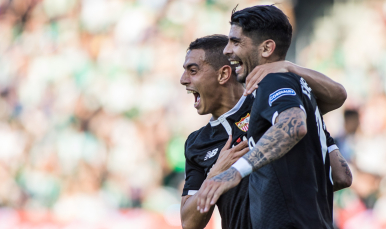 Ben Yedder celebra el tanto del empate ante el Betis