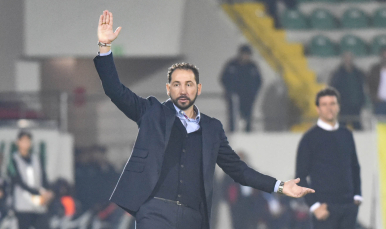 Machín frente al Akhisarspor