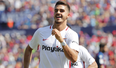 André Silva anotó ante el Levante