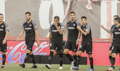 André Silva en uno de sus tantos en Vallecas