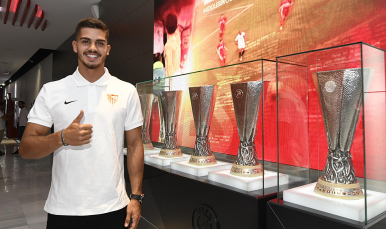 André Silva en el Sevilla History Experience