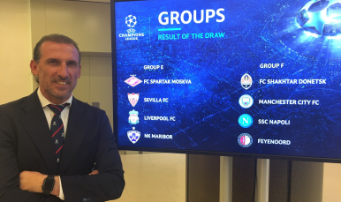 Óscar Arias, en el sorteo de la Champions