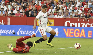 Wissam Ben Yedder marca ante el RC Celta