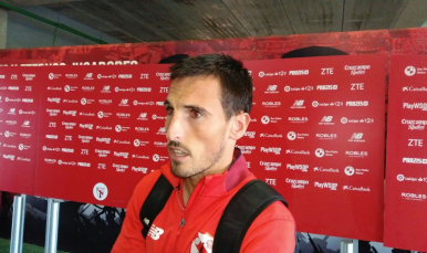 Borja San Emeterio ante el Oviedo