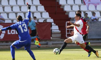Borja Lasso en un partido con el Sevilla Atlético 