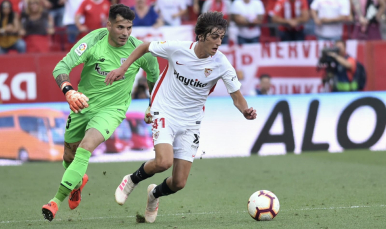 Bryan Gil del Sevilla FC ante el Athletic Club