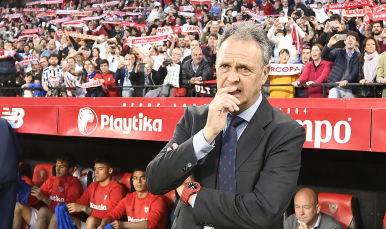 Joaquín Caparrós entrenador del Sevilla FC