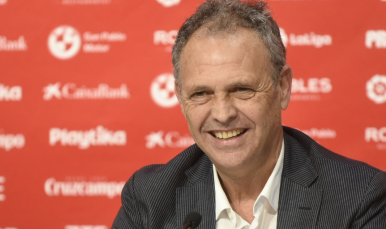 CAPARRÓS: "QUEREMOS QUE LENGLET SE QUEDE. SI LA COSA SIGUE ASÍ ES FUTBOLISTA NUESTRO"