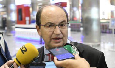 José Castro en el Aeropuerto de Esmirna