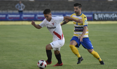 Luis García del Sevilla Atlético ante el Coria CF