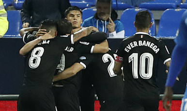 Correa del Sevilla FC ante el Málaga CF