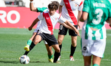 Imagen de Carlos Álvarez frente al Atlético Sanluqueño
