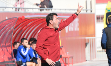 Imagen de Jesús Galván, técnico del Sevilla Atlético