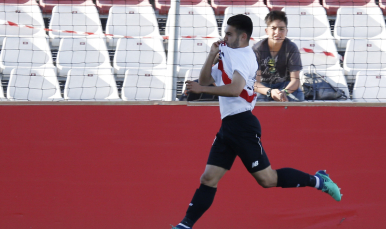 Lara celebra su gol ante el Nástic