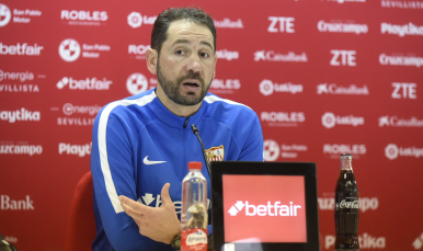 Pablo Machín del Sevilla FC en la rueda de prensa