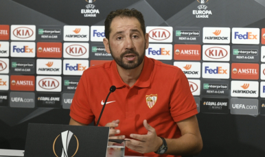 Pablo Machín en la rueda de prensa de la Europa League