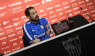 Pablo Machín en la sala de prensa del Ramón Sánchez-Pizjuán