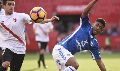 Matos del Sevilla Atlético ante el Tenerife