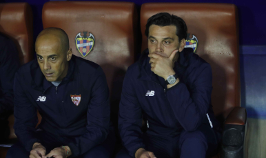 Montella en el banquillo ante el Levante