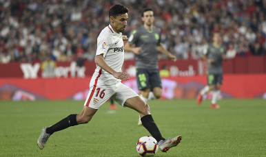 Jesús Navas del Sevilla FC ante la Real Sociedad
