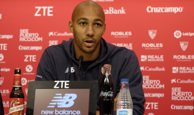 Nzonzi en sala de prensa