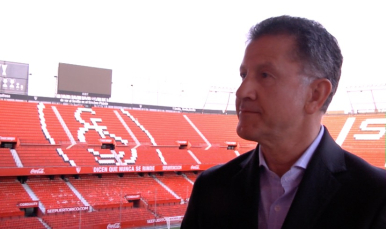 Juan  Carlos Osorio, en el Sánchez-Pizjuán
