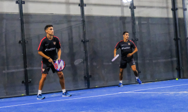 Navas y Ben Yedder en la sesión de pádel