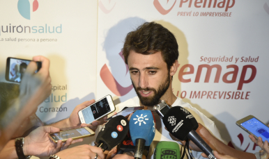 Nico Pareja atiende a los medios de comunicación