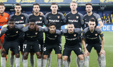 Roque Mesa fue titular ante el Villarreal