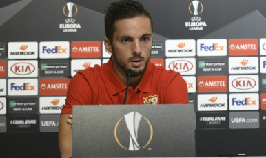 Pablo Sarabia, en rueda de prensa de la UEFA Europa League