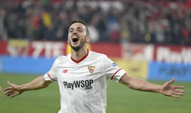 Sarabia del Sevilla FC ante el Atlético de Madrid