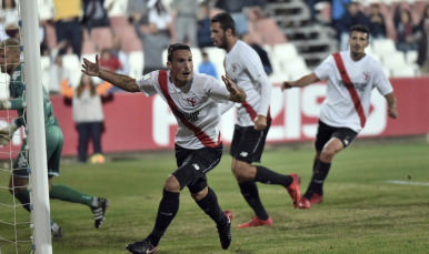 Celebración del gol ante el cordoba
