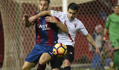 Matos del Sevilla Atlético ante el Levante