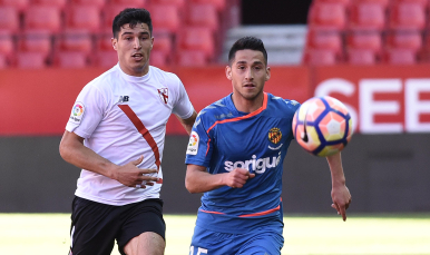 Diego González del Sevilla Atlético ante el Gimnastic